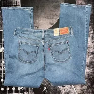 NWT Levi’s Superlow Bootcut Jeans