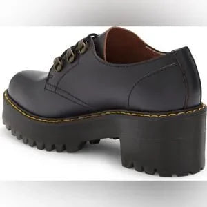 Dr. Martens Leona Lug Sole Platform Derby • Black Vintage Smooth • Size 8 • NIB