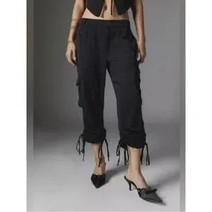 NWT Silence + Noise Cargo Pants • Size 6