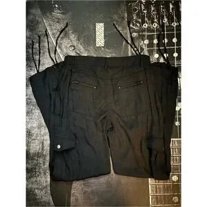 NWT Silence + Noise Cargo Pants • Size 6