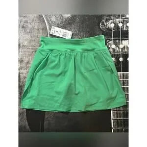NWT Reebok ID Train Skort • Green • Size Small