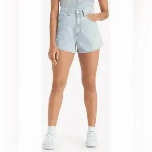 NWT Levi’s Mom Shorts